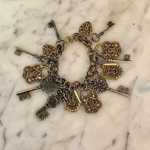 Vintage ART Aurthur Pepper Bracelet Gold Silver Tone Padlock Skelton Key Charms